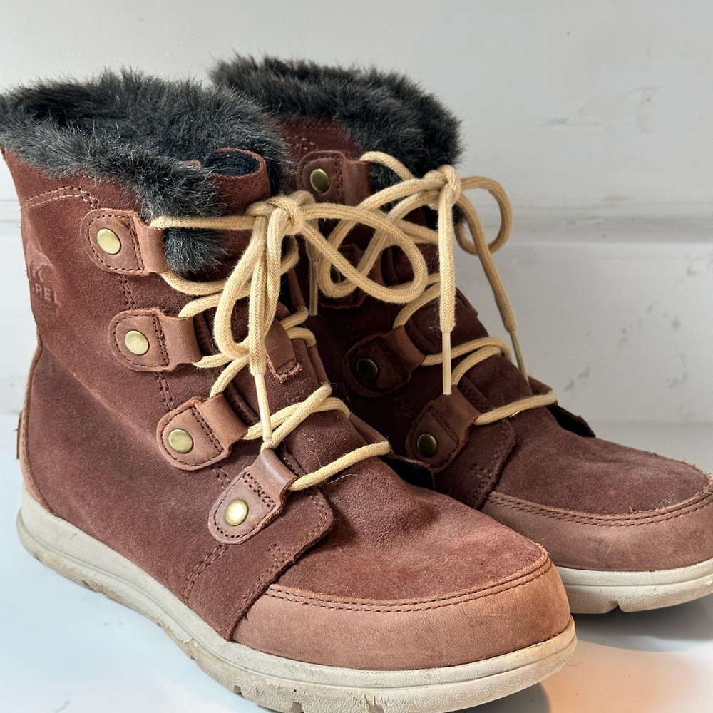 Sorel Explorer Joan waterproof boots- chestnut
